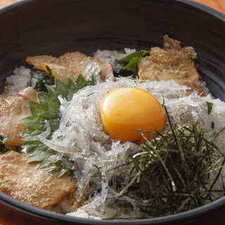 淡路鯛と生しらすのうずしお丼