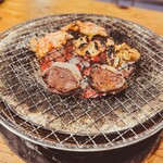 秩父焼肉ホルモン酒場 まる助 - 