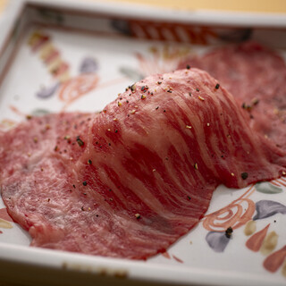 豊富な肉料理をご用意