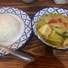 コップンカー食堂 - 料理写真:ランチグリーカレー　️1100