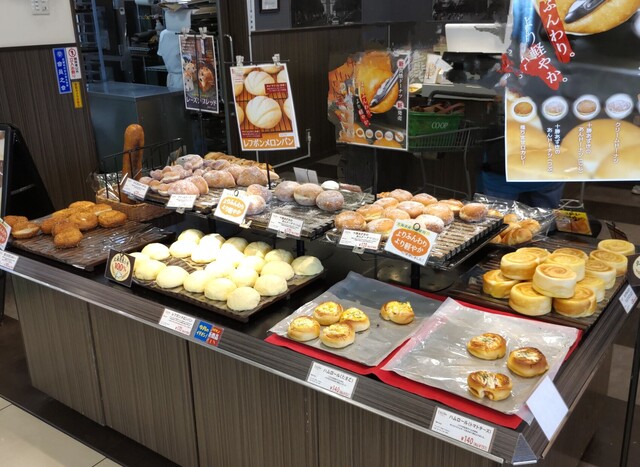 レフボン 東むろらん店 - 東室蘭（パン）の写真