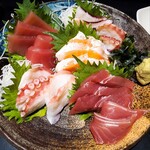 우오타미 미즈사와 에키마에점 - 회