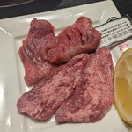 かたい信用やわらかい肉 焼肉のいとう - 熟成肉厚牛タン