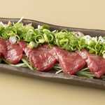 Kumamoto specialty lean horse sashimi