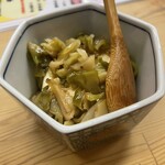 ホルモンこてつ - 搾菜にヤッコ。前菜に最適でした。