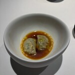 レフェルヴェソンス - 鹿のコンソメ　腿肉のラビオリ