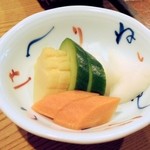 魚登久 - 香の物。