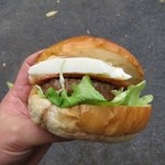 ハンバーガー￥３００ボリューム満点