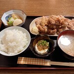 Nozomi Oshokuji Kissa - とりのから揚げ定食（¥950）