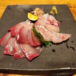 さかなや　かわかみ - 料理写真:お刺身   イサキ   ハマチ