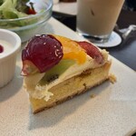 Bondoru - モーニングケーキ”タルトフリュイ”。 