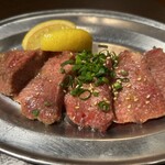 焼肉ホルモン ボンズ - 