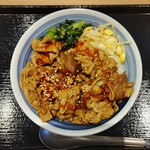 Yakitatenokarubi - カルビ丼(大)￥790 小松菜ゴマ和えともやしナムルが付いてます