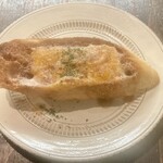 blanc cotta - アンチョビトースト(350円)