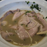 弘明寺丿貫 - スープとチャーシュー