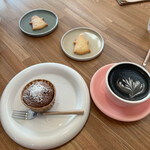 CAFE HIDAMARIYA - バナナと胡桃の入ったブラウニー