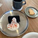 CAFE HIDAMARIYA - 黒いシフォンケーキ