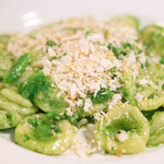 ラ スフォリーナ - パスタランチ 1100円 の菜の花のソースのオレッキエッテ