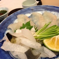 やま中・本店　鮨と日本料理　 - フグの刺身