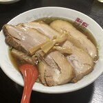 きりん飯店 - チャーシューメンヽ(´o｀
            
            きりん来たらやっぱりコレっすわ。
            
            圧倒的　チャーシュー！！！
            
            
            