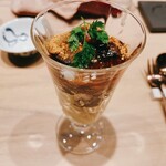 炭とおがわ - わらび餅、栗アイス、黒餡