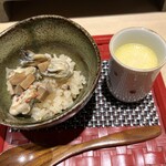 鮨 無垢/鮨 白銀 - 牡蠣とエリンギの小丼と特製出汁のペアリング