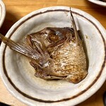 魚市場 小松 - 鯛のアラ煮