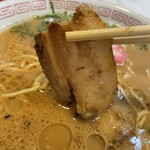 ラーメン 南龍軒 - ＼(=^‥^)/’`叉焼あっぷ