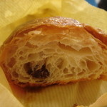 ブーランジュリー タカギ - パンオショコラの断面