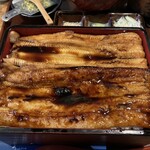 玉ゐ - 大箱　手前:焼き上げ、奥:煮上げ