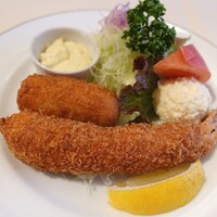 レストラン香味屋 - 海老フライとカニコロッケ