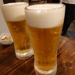 餃子の太志 - 令和5年11月
営業時間(17:00〜)
生ビール 税込528円
お通しの麻辣ピーナッツ 税込418円