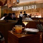 TRUNK (LOUNGE) - 