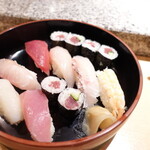 魚がし鮨 - にぎり　1人前　780円