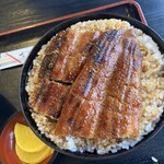 うなふじ支店 - うな丼･特上で〜す。ちゃんとお吸い物付いてます。