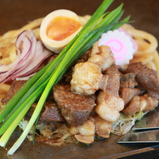 Famous “Kawamoto style hormone udon”