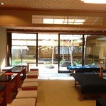 鶴屋吉信 - 2013/10/14 広いお休み処