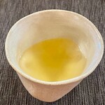 NOMI RESTAURANT - DASHI：手に馴染む桐谷純子さん作の陶器