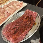 焼肉・ホルモン酒場 肉乃山 - 