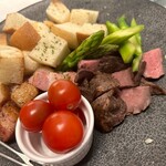 チーズの海に溺れたい - たっぷりチーズフォンデュの具材