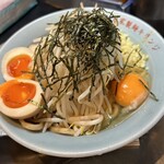 自家製麺キリンジ - ワシワシ感伝わりませんがワシワシです。吸えません！