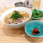 地球の中華そば - 