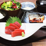 Raw bluefin tuna and grilled fish set