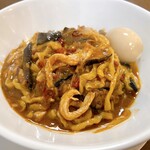 麺屋 龍 - エビトマトのアラビアータ風まぜそば（1,400円税込）、半熟玉子（100円税込）