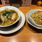 カミナリ飯店 - 