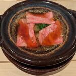 WAGYU USHITOMI - 和牛サーロインと大根の鍋(おまかせコース料理)