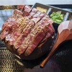 肉究亭 - 