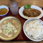 札幌白石食堂 - 炎上豚カルビ＋豚汁＋ご飯(中)