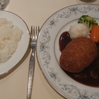 レストラン香味屋 - ビーフシチューとメンチカツの盛合せ・ライス