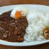 Sara - チキンカレー (税込み 700円)＋とろり半熟卵 (+100円)